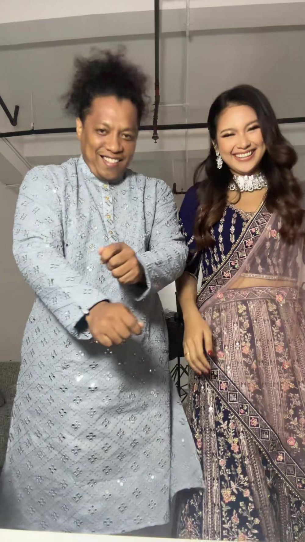 gaya seleb di acara diwali © instagram