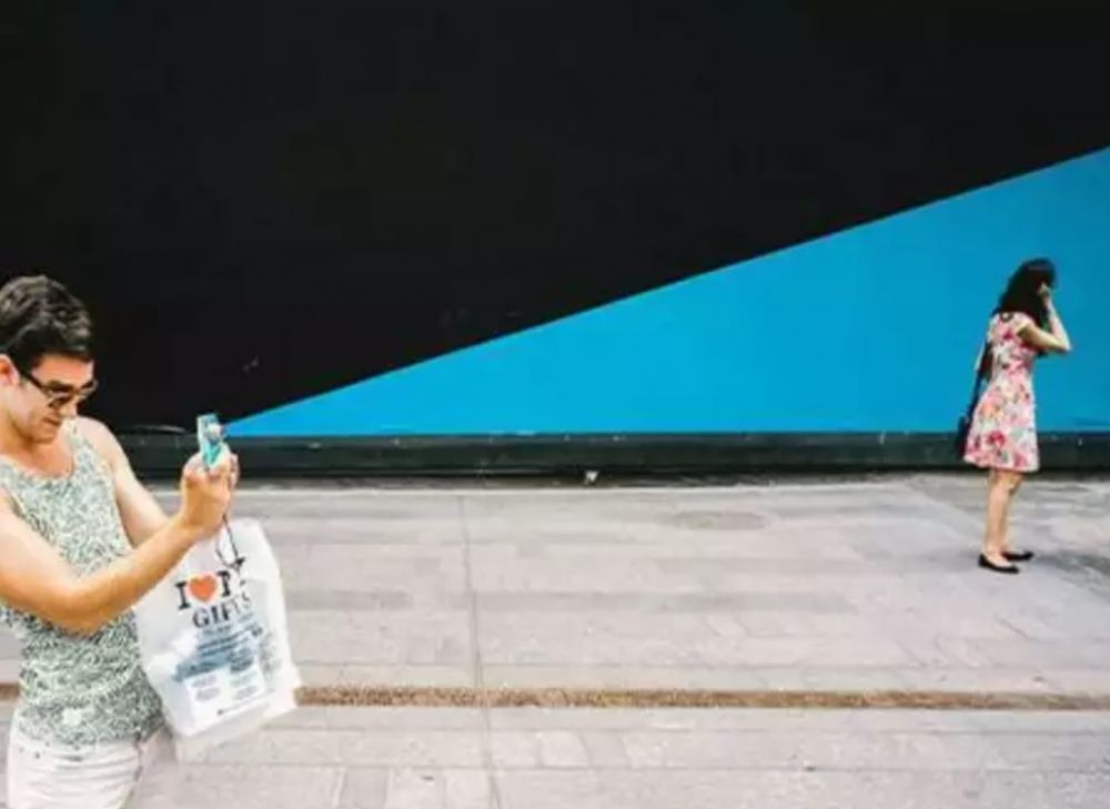 Potret menipu mata dari samping Berbagai sumber Potret menipu mata dari samping Berbagai sumber