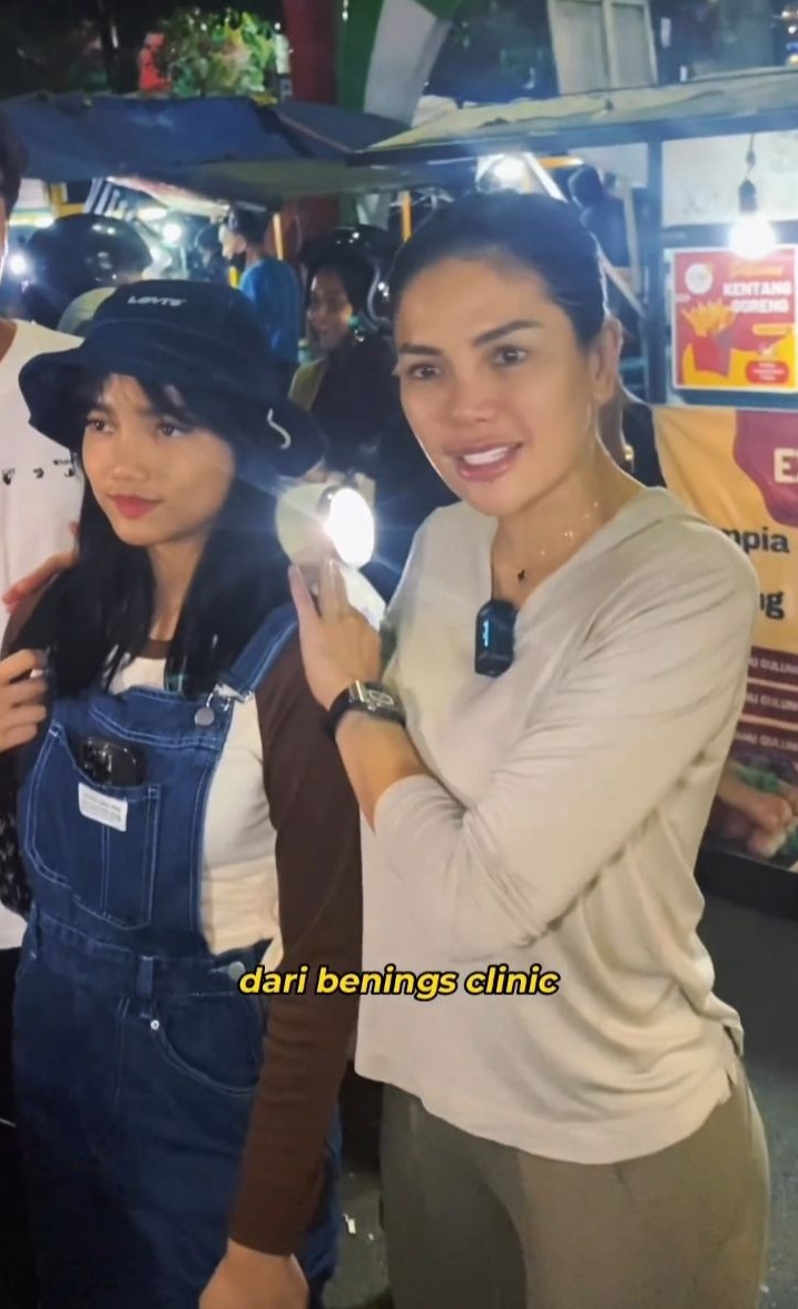 keakraban nikita mirzani dan fuji © berbagai sumber