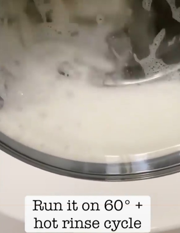 cuci handuk agar nggak kaku © Instagram