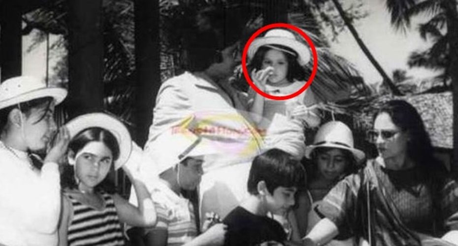 bocah digendong amitabh bachchan © berbagai sumber