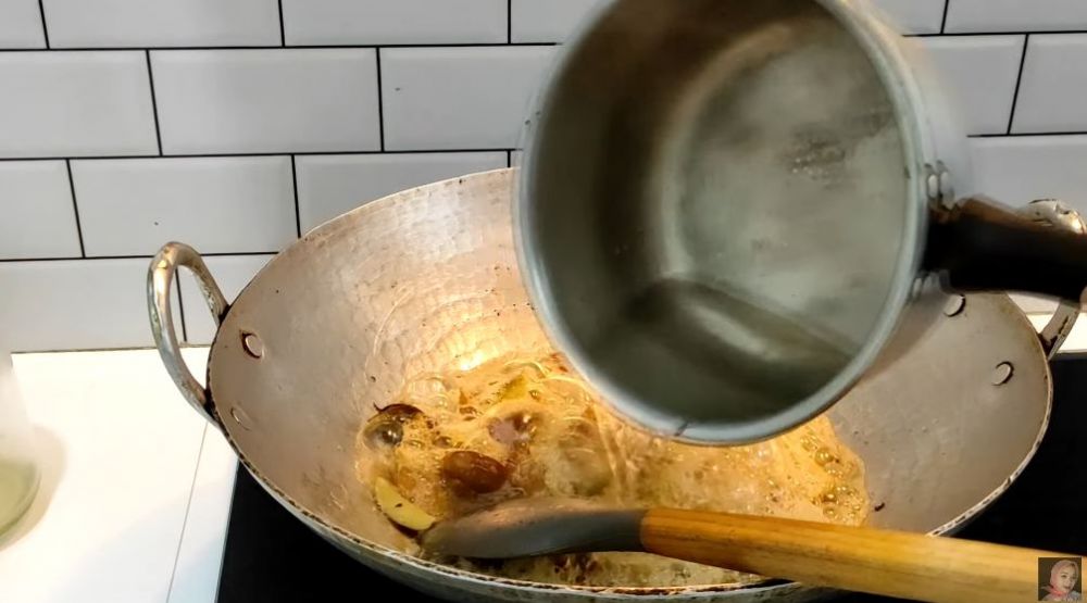 Cukup pakai 1 bahan, ini trik menggoreng jengkol agar empuk dan tak bau meski disimpan berhari-hari