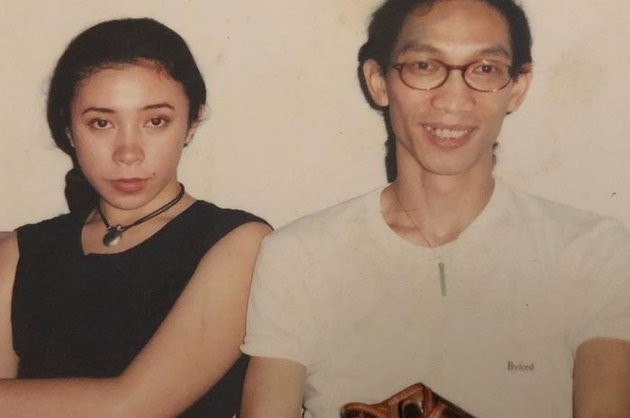 potret kisah cinta melly dan anto hoed © berbagai sumber