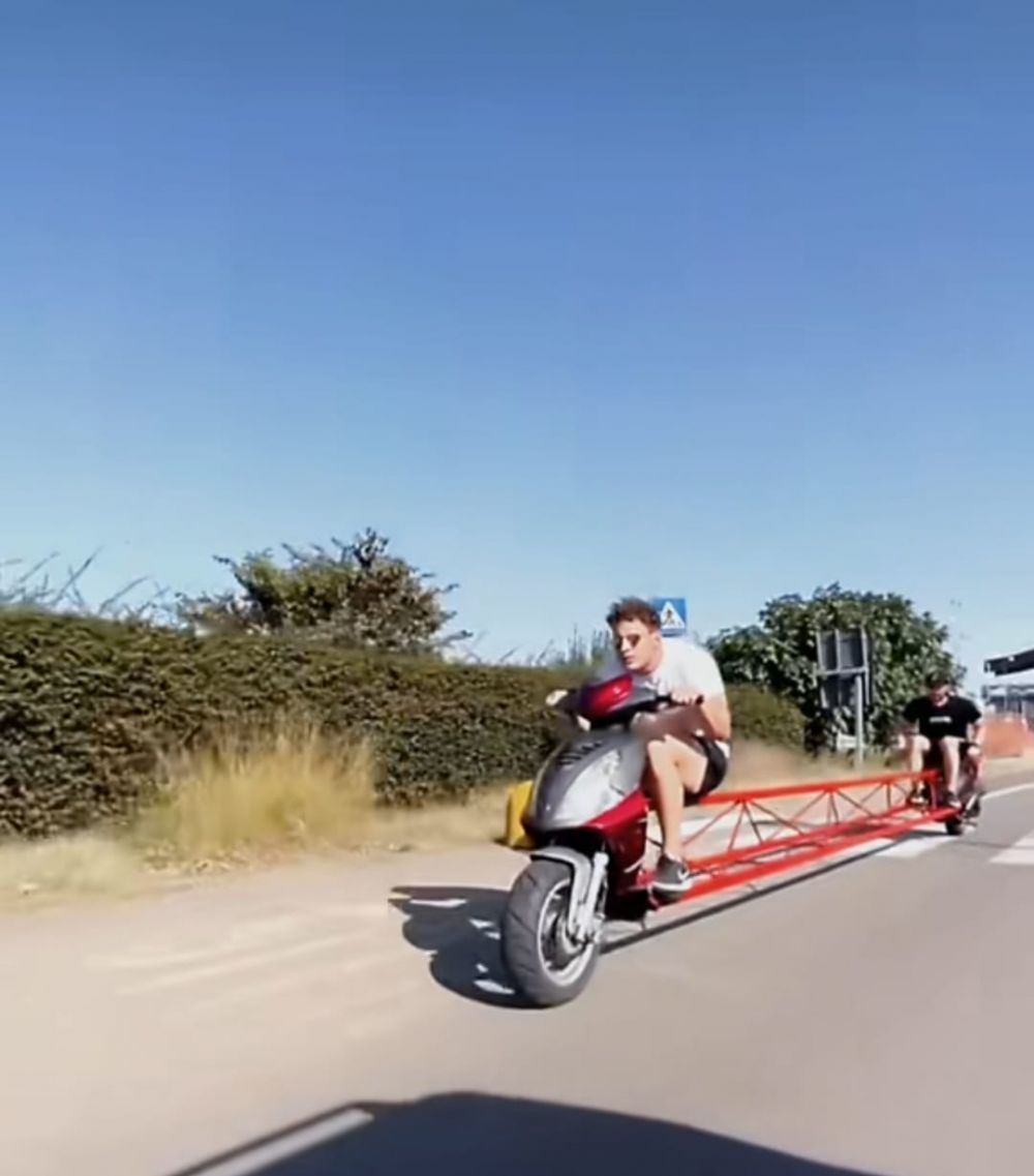 desain motor ngakak berbagai sumber