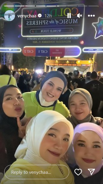 seleb nonton konser Coldplay © Instagram