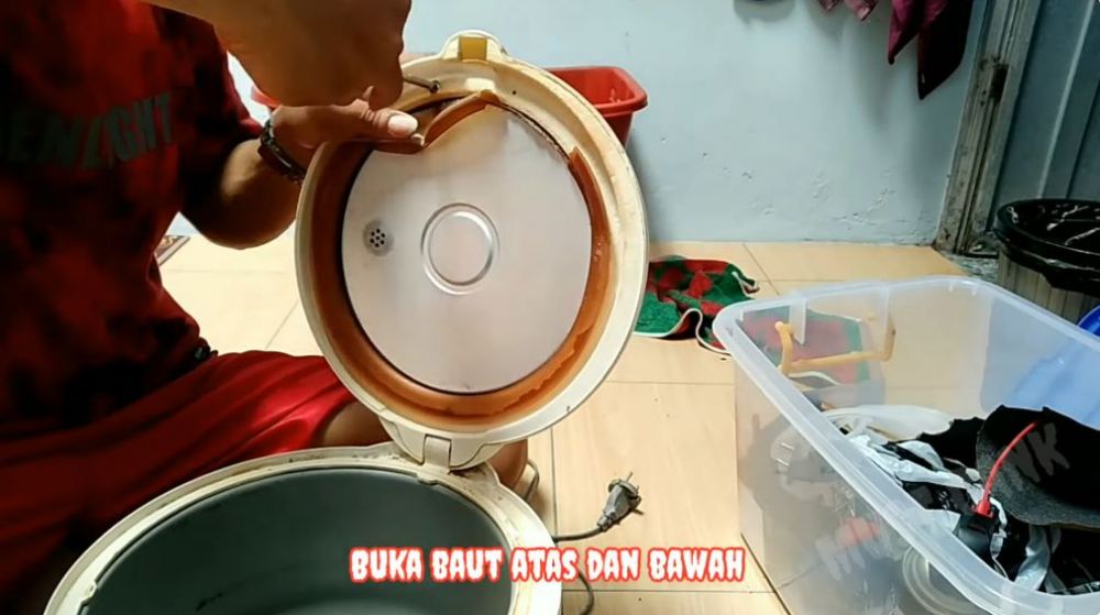 Jadi sebab nasi cepat basi dan kering, ini trik perbaiki karet tutup rice cooker yang telanjur longgar