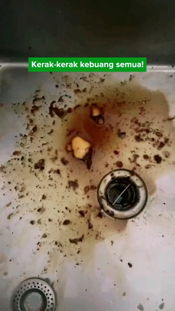 Bukan sitrun atau cuka, ini cara enyahkan kerak gosong di dasar panci dengan 2 bahan dapur