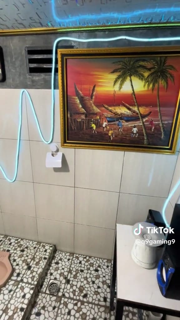 Interior toilet kebanyakan fitur © TikTok Interior toilet kebanyakan fitur © TikTok