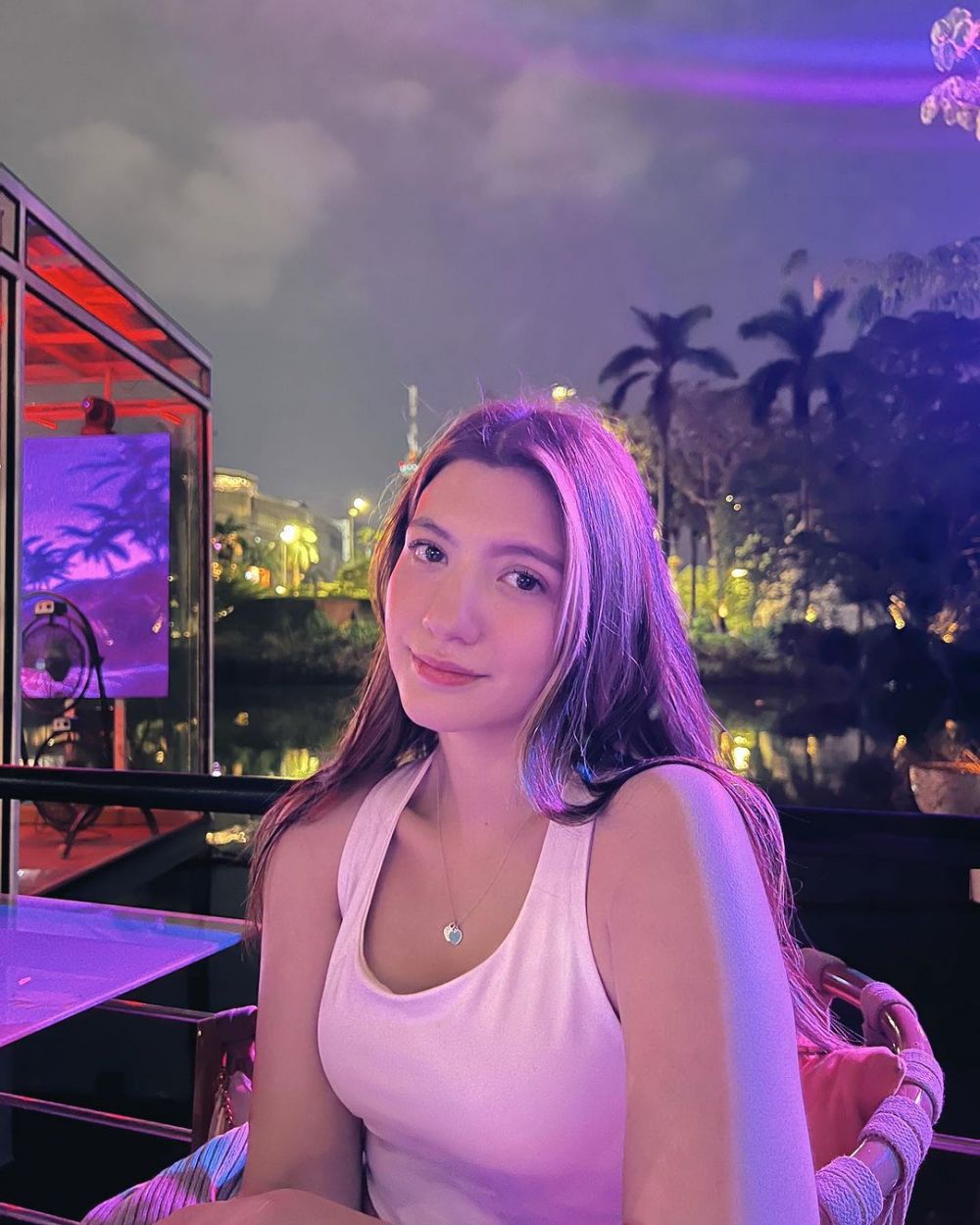 Seleb Indonesia keturunan Inggris ada Pevita Pearce dan Laura Moane © 2023 brilio.net Seleb Indonesia keturunan Inggris ada Pevita Pearce dan Laura Moane © 2023 brilio.net