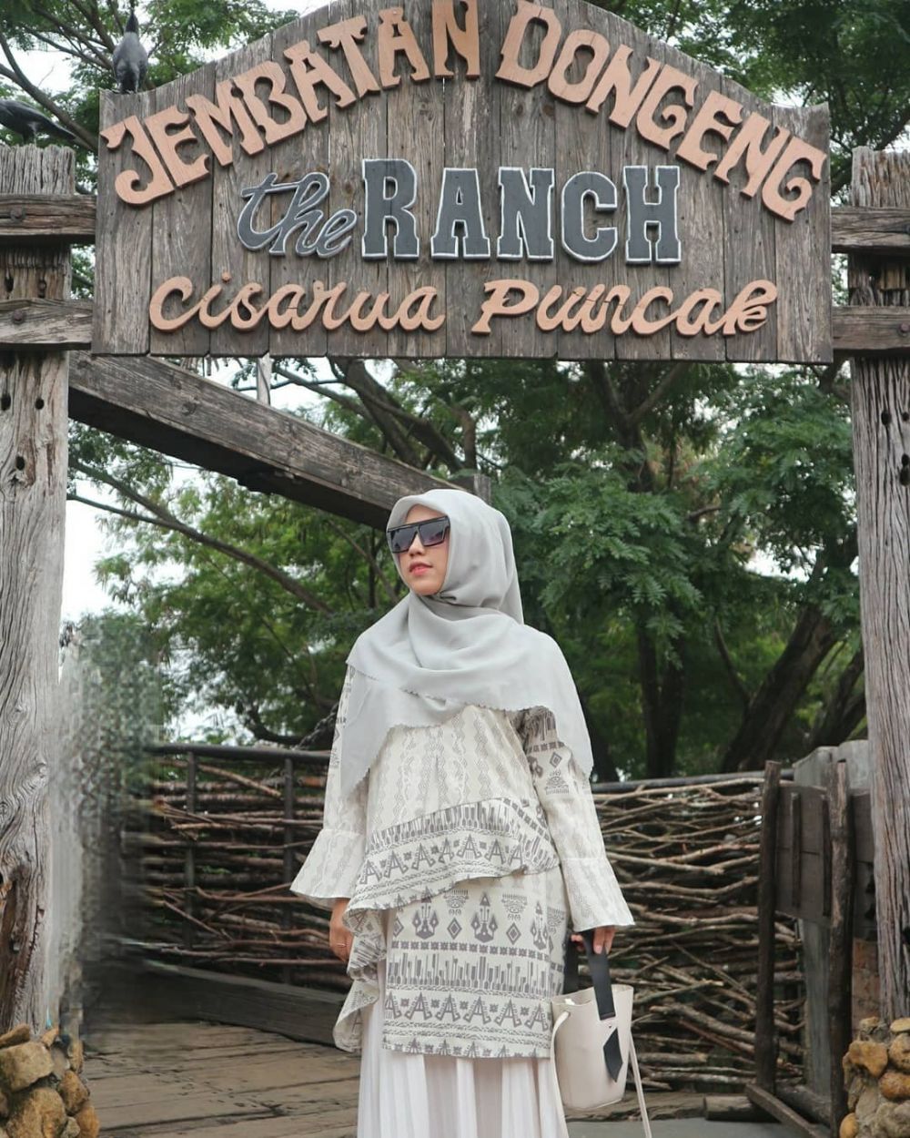 Santi istri Mark Sungkar © Instagram Santi istri Mark Sungkar © Instagram