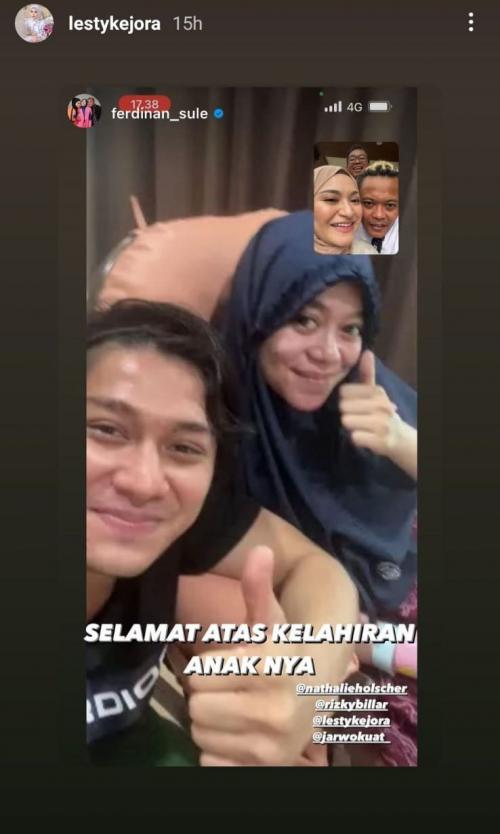 potret natural pedangdut usai lahiran © instagram