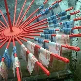 potret kocak jemur barang © berbagai sumber potret kocak jemur barang © berbagai sumber