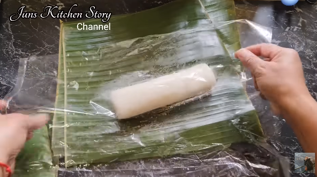 Cara mudah merebus lontong agar hemat gas cuma 12 menit, hasilnya lembut, kenyal, dan matang sempurna