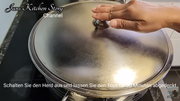 Cara mudah merebus lontong agar hemat gas cuma 12 menit, hasilnya lembut, kenyal, dan matang sempurna