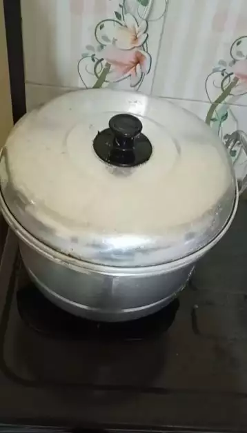 Tak perlu presto, ini trik mengukus singkong agar cepat matang dan merekah cukup tambah 1 bahan dapur