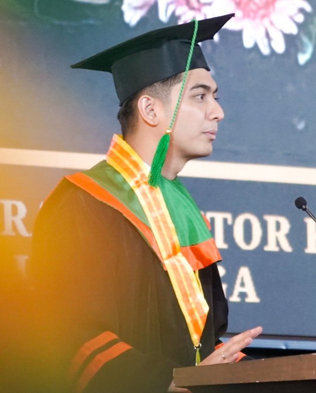 Teuku Ryan wisuda S2 tanpa istri © Instagram Teuku Ryan wisuda S2 tanpa istri © Instagram