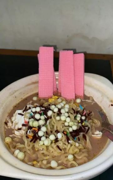 makanan campur permen © berbagai sumber