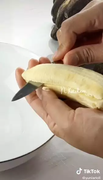 5 Trik goreng pisang ala pedagang gorengan, hasilnya keriting dan renyah tahan lama