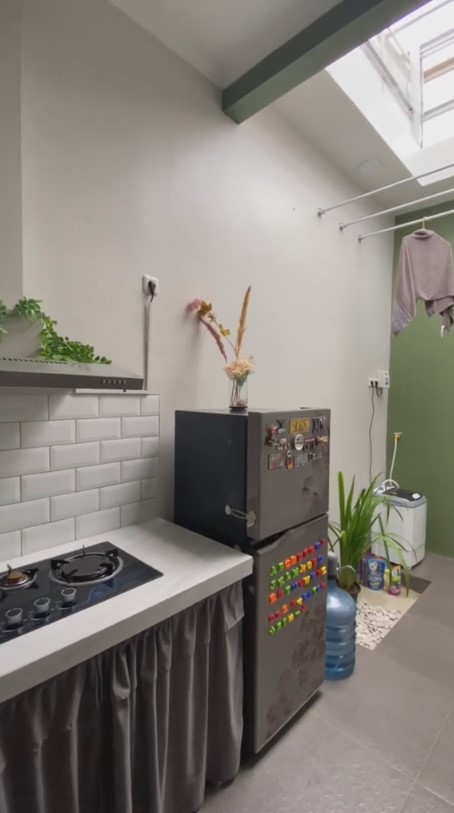 sisa lahan jadi dapur mungil estetik © 2023 brilio.net