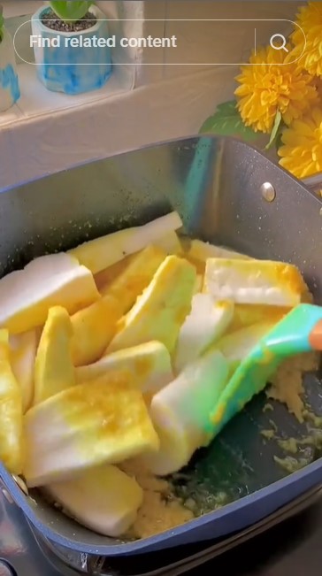 Tak perlu direndam air es, begini cara bikin singkong goreng yang empuk dan bumbu meresap sempurna