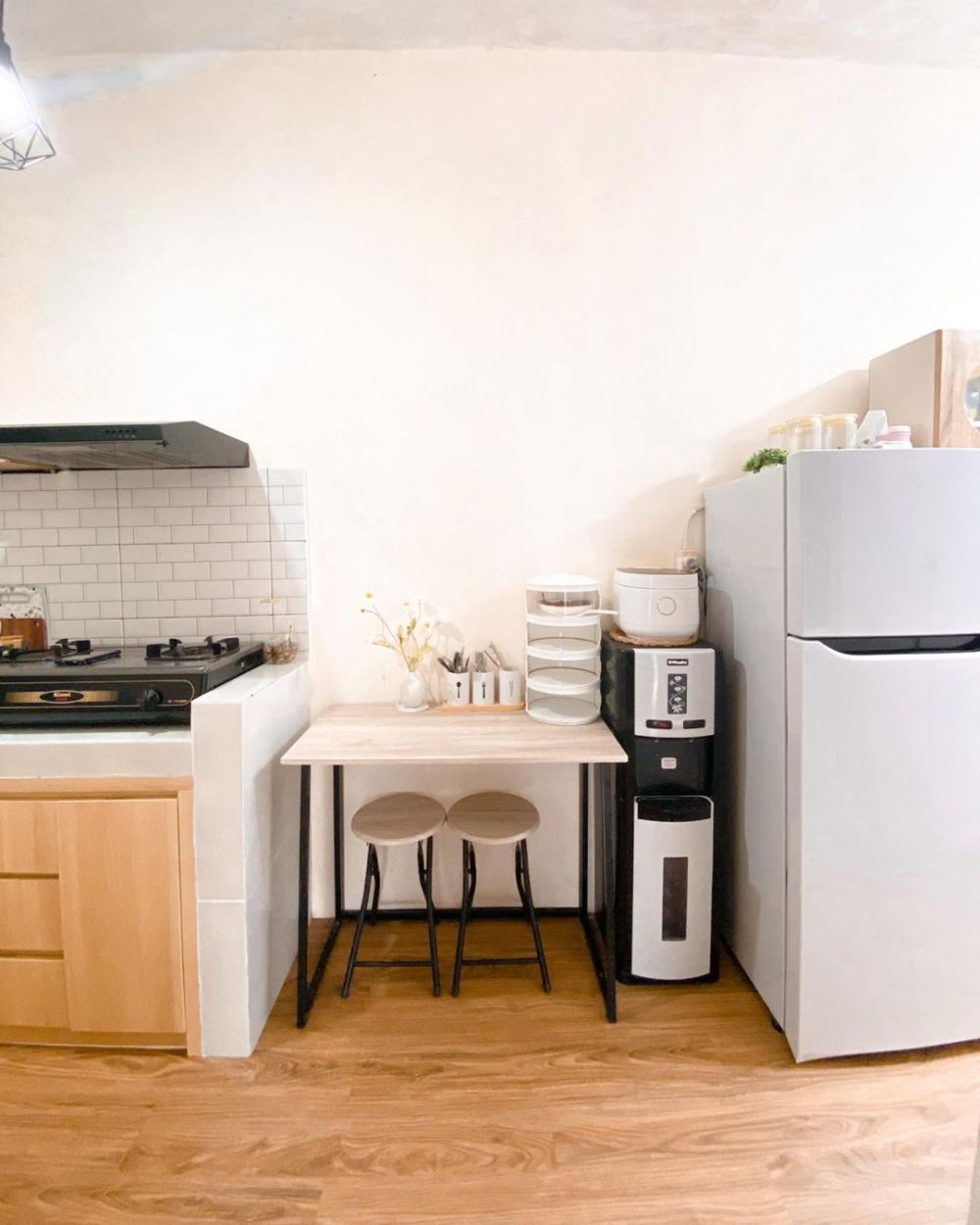 dapur mungil rumah subsidi sepetak estetik © 2023 brilio.net