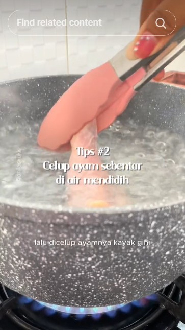 Bukan dicuci di air mengalir, ini cara membersihkan ayam agar bebas kuman pakai 1 bahan dapur