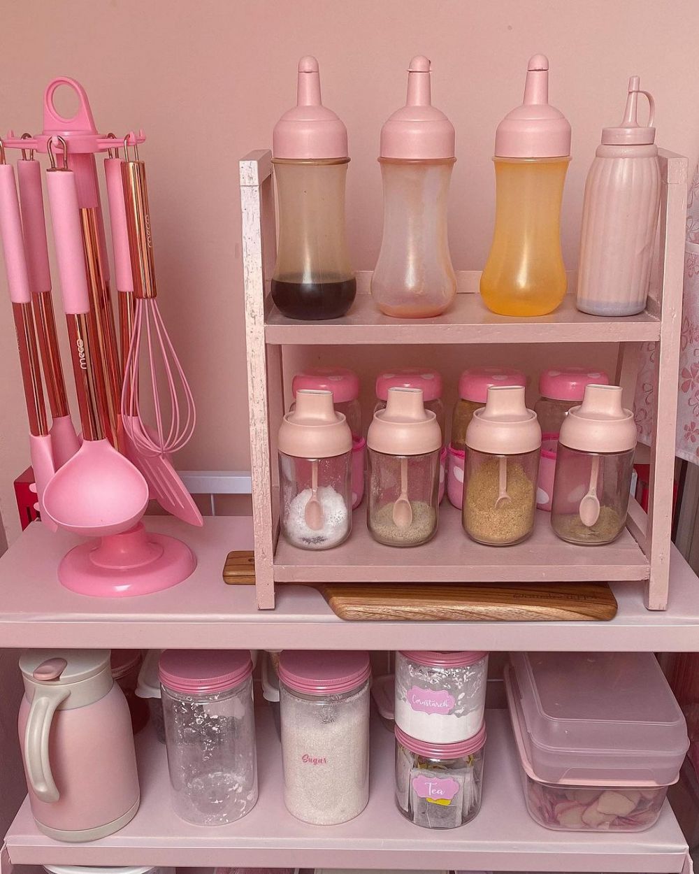 dapur mungil pink estetik tak sumpek © 2023 brilio.net