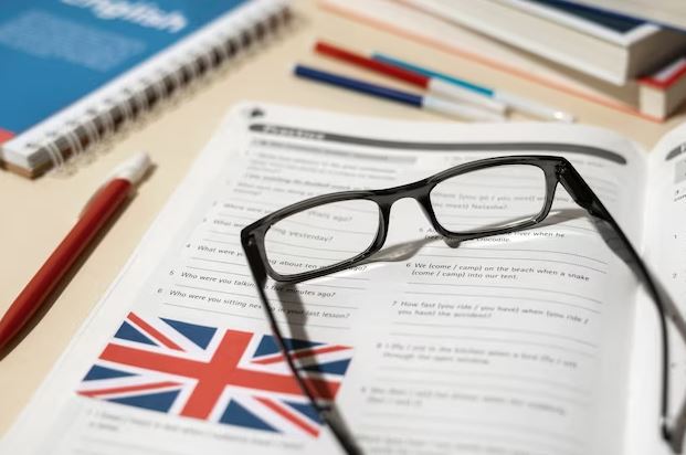 Contoh kata quantifier freepik.com