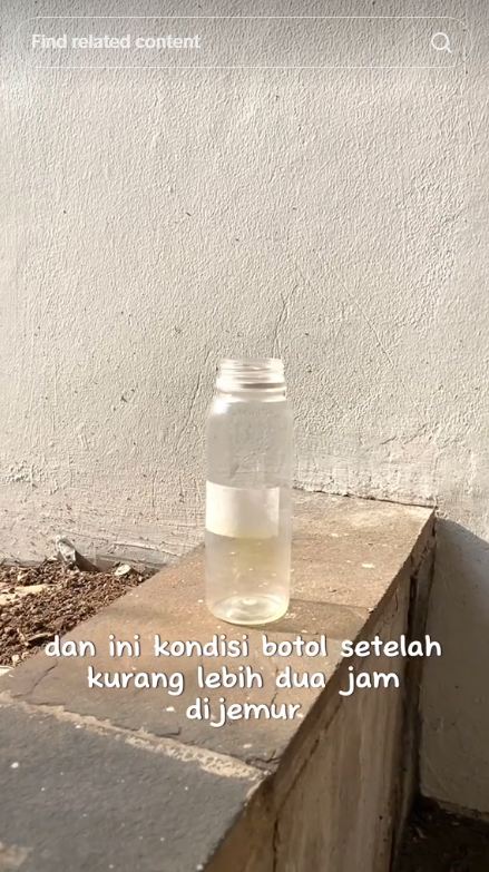Tanpa dicuci sabun, begini cara basmi noda kunyit membandel di botol plastik modal Rp0