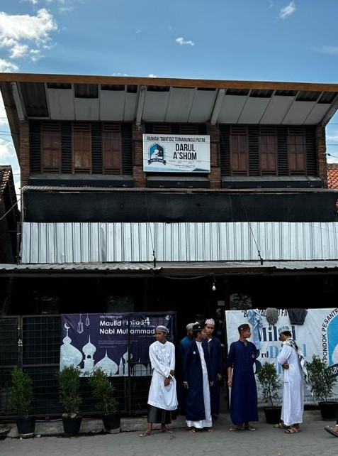 Darul Ashom pesantren tunarungu © brilio.net
