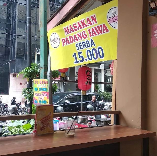 tulisan kocak rumah makan padang © berbagai sumber