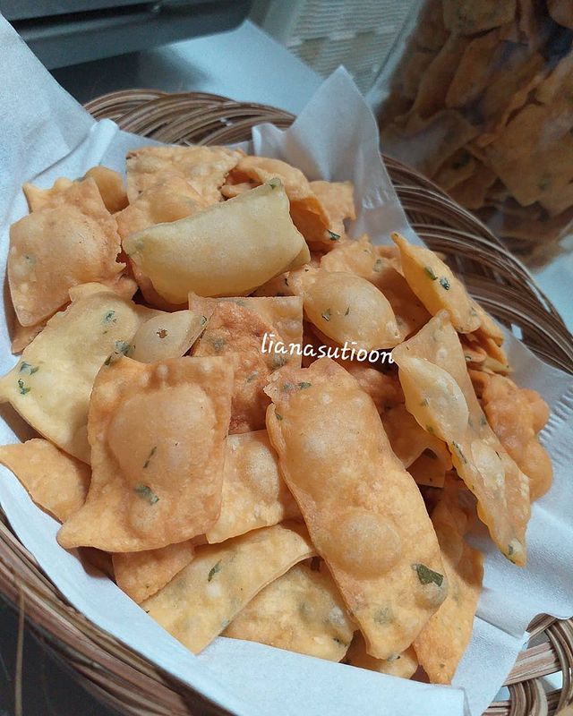 20 Cara membuat kue bawang, enak, gurih, dan bikin nagih