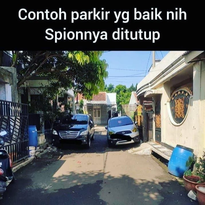 parkir sembarangan berbagai sumber