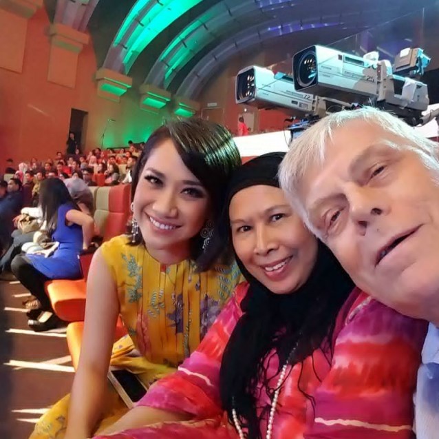 Bunga Citra Lestari dengan sang mertua © Instagram