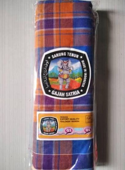 Potret kocak pelesetan merk sarung Berbagai sumber Potret kocak pelesetan merk sarung Berbagai sumber