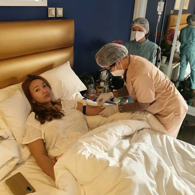 potret perjuangan kiki fatmala lawan kanker © instagram