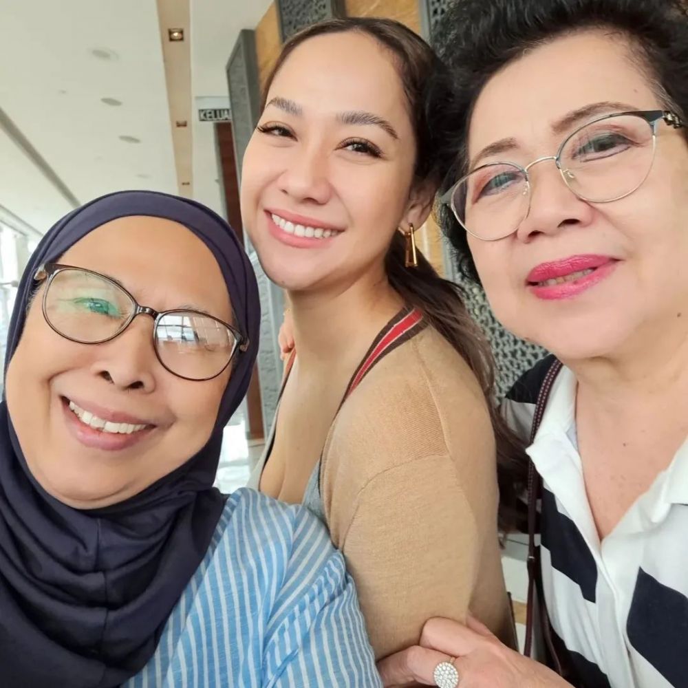 potret kedekatan bcl dan keluarga ashraf © instagram potret kedekatan bcl dan keluarga ashraf © instagram