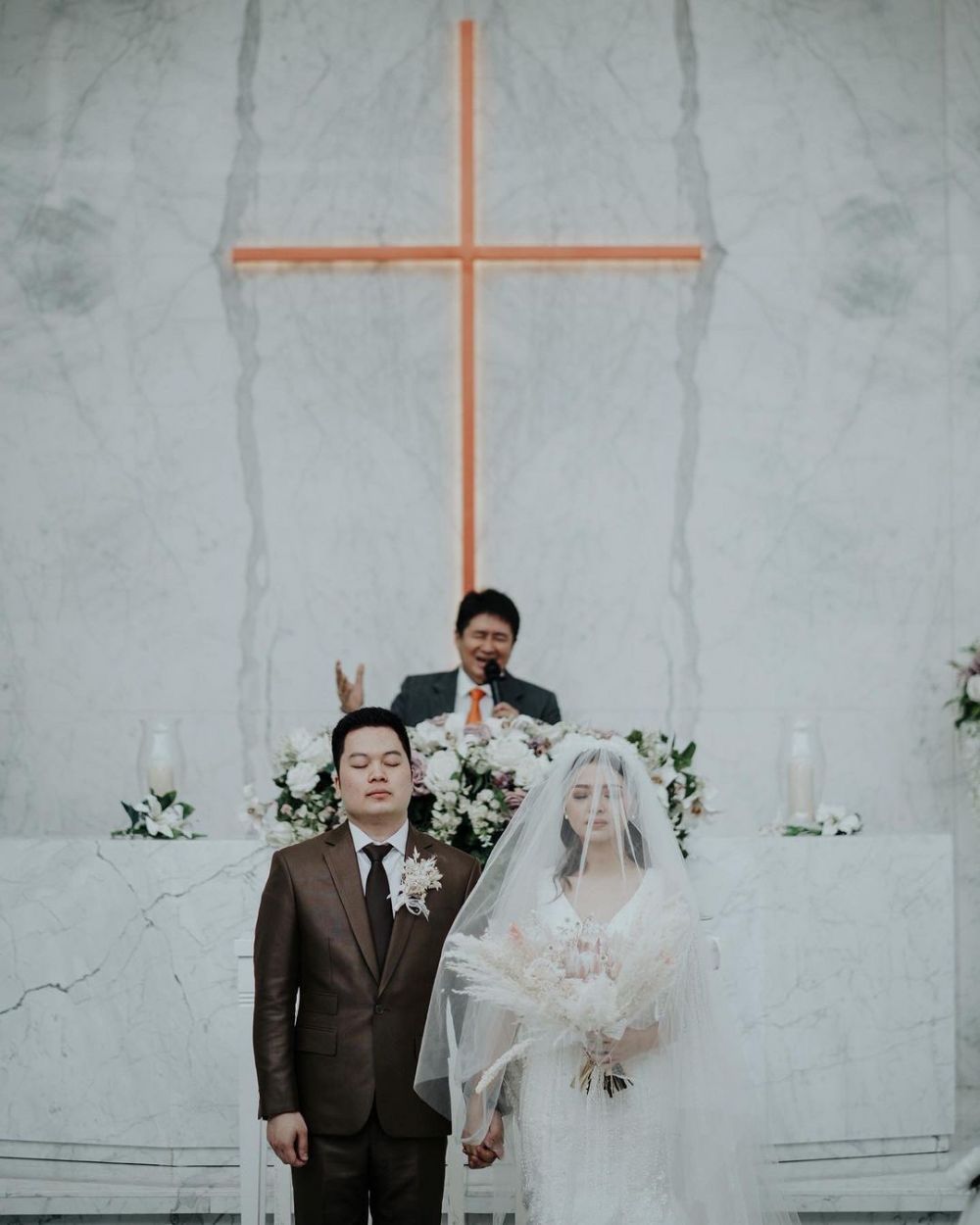 Momen pernikahan 16 member JKT48 ada Shanju dan Jojo © 2023 brilio.net