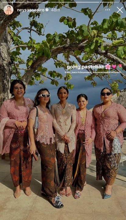 potret seleb di akad nikah kedua BCL © berbagai sumber potret seleb di akad nikah kedua BCL © berbagai sumber