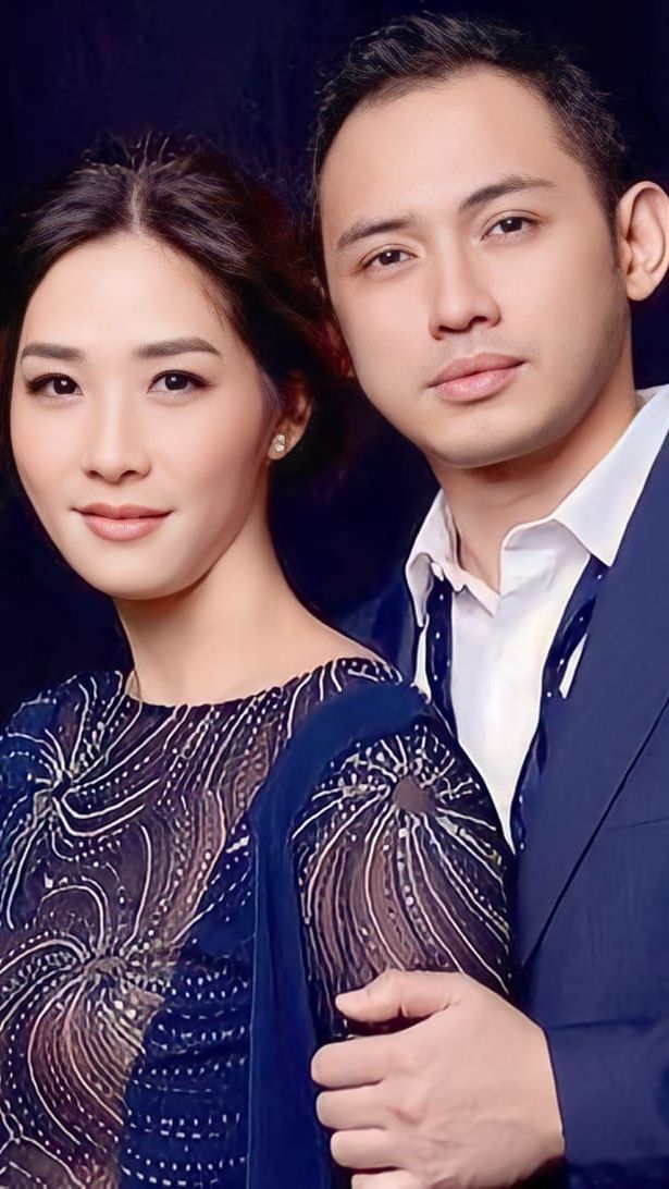 pesona Arina mantan istri Tiko  © berbagai sumber