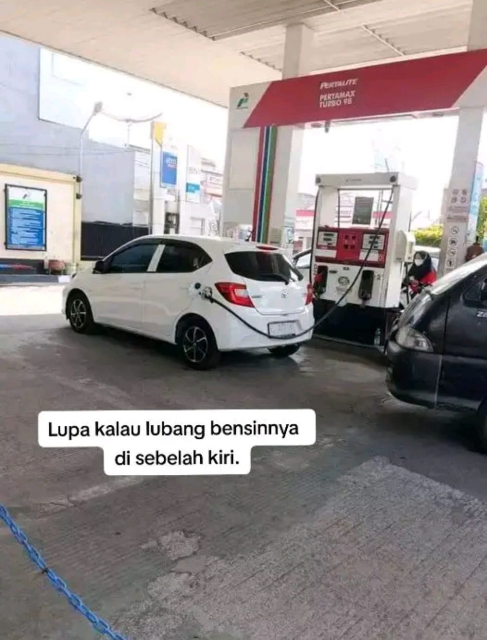 absurd di pom berbagai sumber