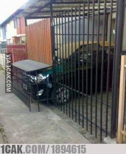 garasi nyeleneh berbagai sumber