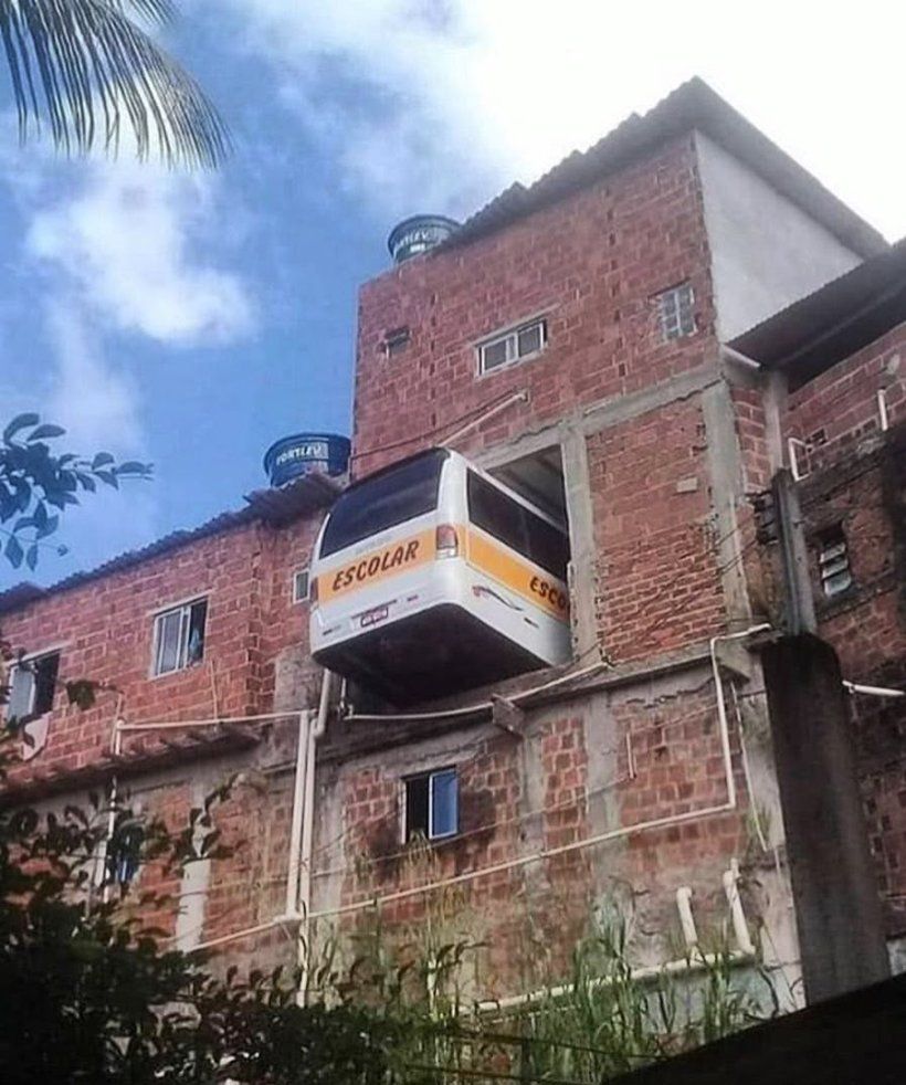 garasi nyeleneh berbagai sumber