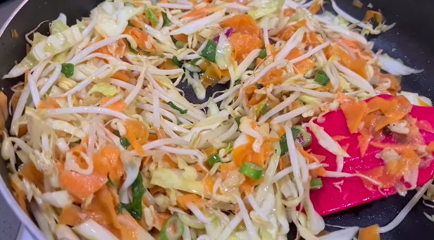 Tanpa baking powder, ini trik bikin tahu isi keriting dan renyah cuma tambah 1 bahan dapur