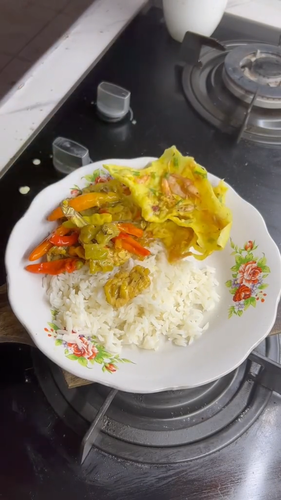 Tak perlu direbus dahulu, ini cara bikin tumis pare agar tidak pahit dan bumbu meresap sempurna