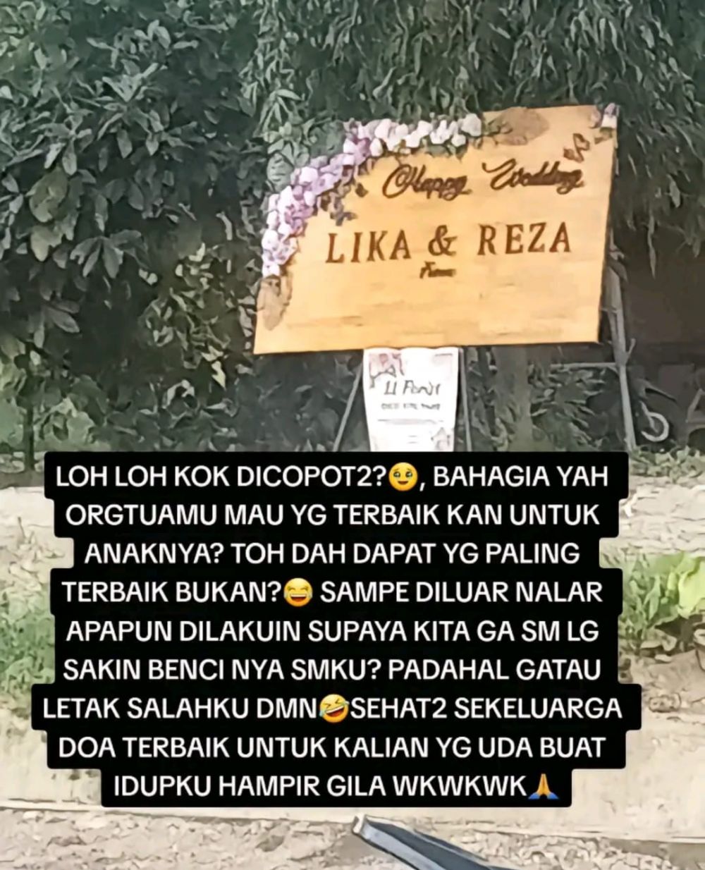 mantan karangan bunga © TikTok
