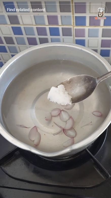 Jangan cuma pakai soda kue, ini cara merebus daun singkong agar cepat empuk dan warnanya tetap hijau