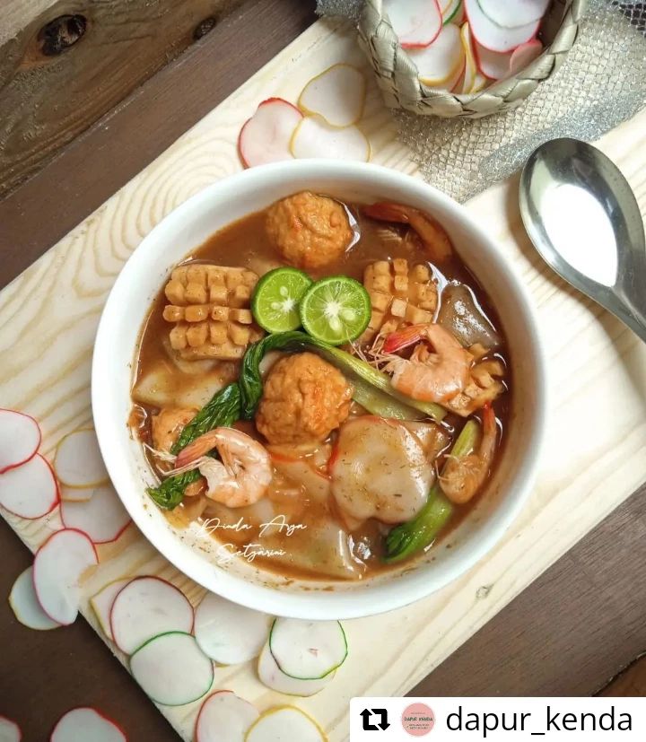 31 Resep aneka kreasi seblak Bandung, simpel dan bumbunya nendang