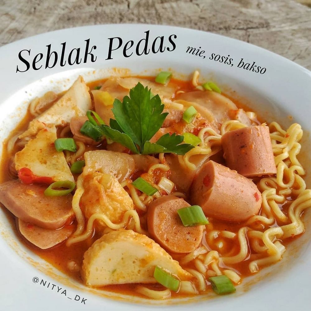 31 Resep aneka kreasi seblak Bandung, simpel dan bumbunya nendang