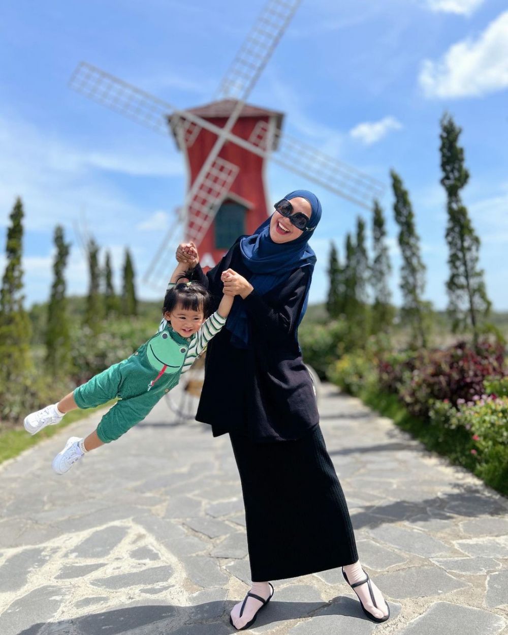 momen ria ricis liburan tanpa teuku ryan © instagram momen ria ricis liburan tanpa teuku ryan © instagram